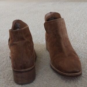 Diba True Caspian 69511 Womens Brown Suede Slip On Ankle & Booties Boots 10